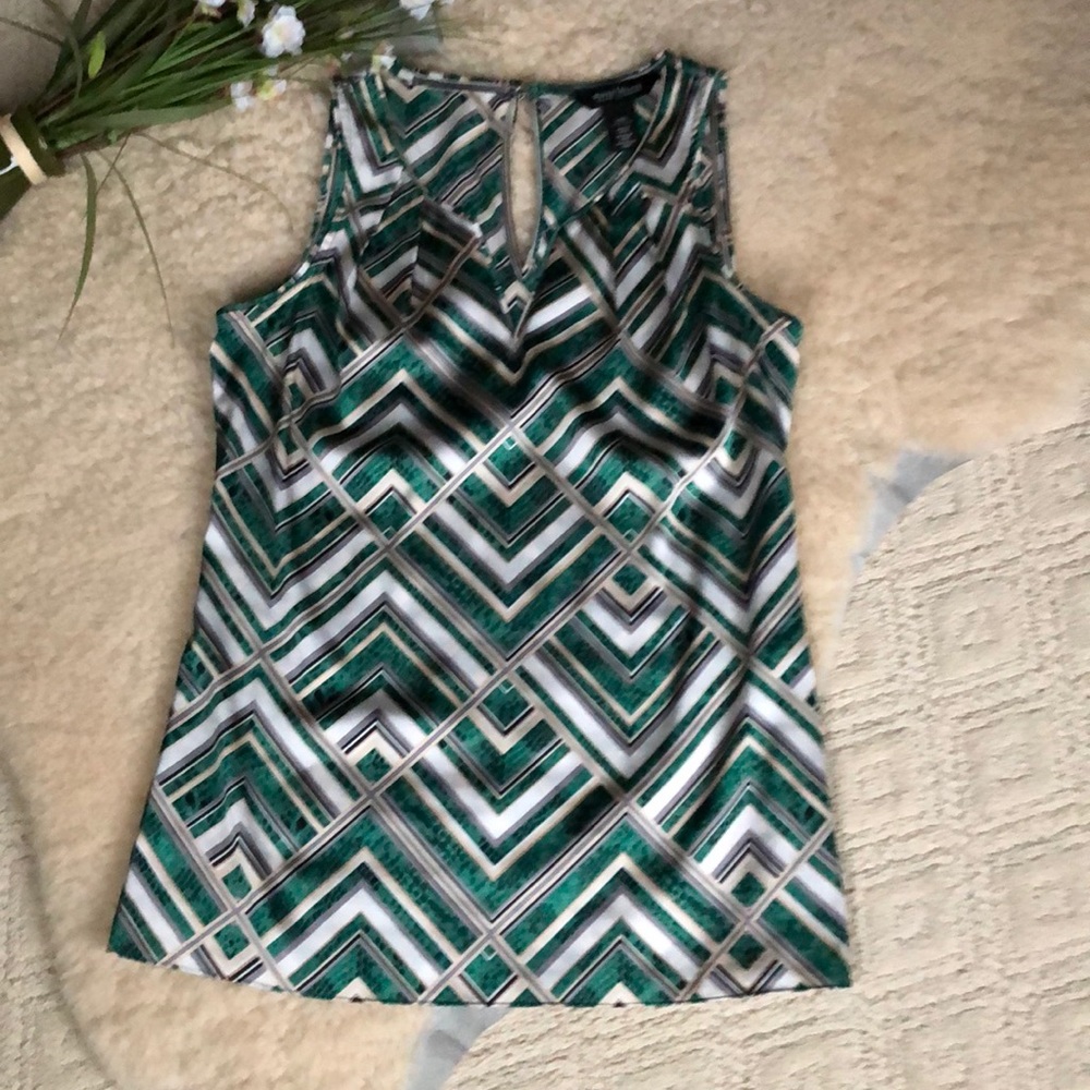 Whitehouse black market Top